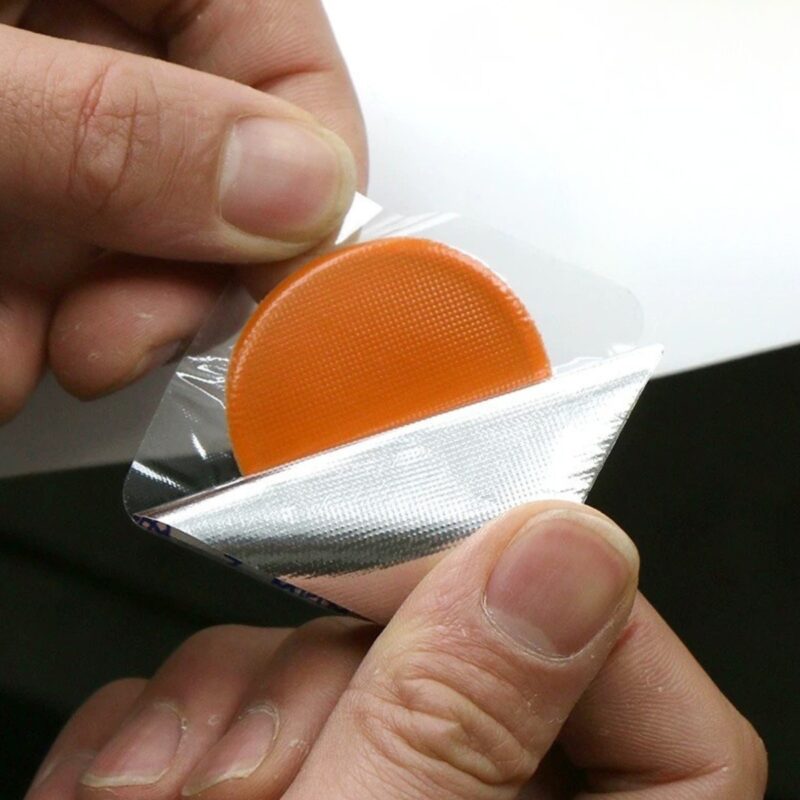 vi-16-mieng-maruni-l3-52mm-4 Vỉ 16 Miếng Vá Săm Maruni L3 52mm