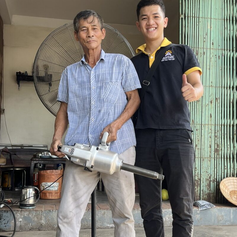 z4878292951229_fb2bd04b15e71a7b5f00b57baa4540e4 Súng Siết Bulong 1 Inch Kuken KW-600H