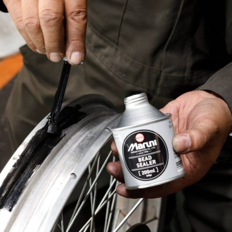 Keo Dán Vành Maruni BS-02 Lọ 200ml